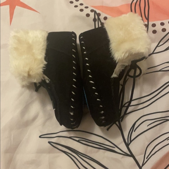 Baby boot Moccasins a Moccasins - Picture 2 of 3